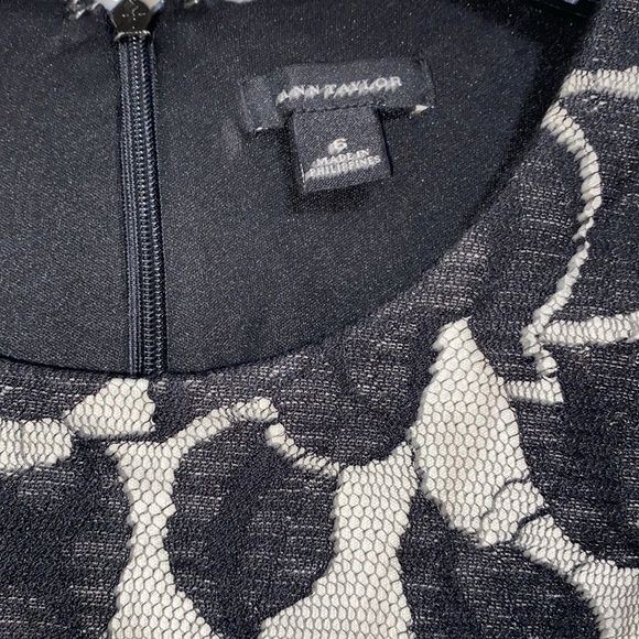 Ann Taylor floral dress size 6 fit and flare - Picture 6 of 10